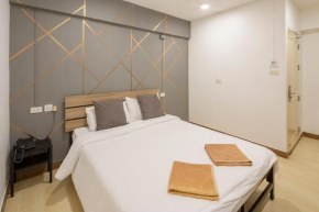 Гостиница Gems Park Don Mueang Airport and BTS  Бангкок